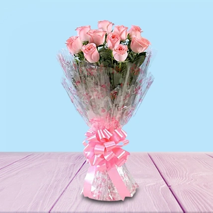 10 pink roses