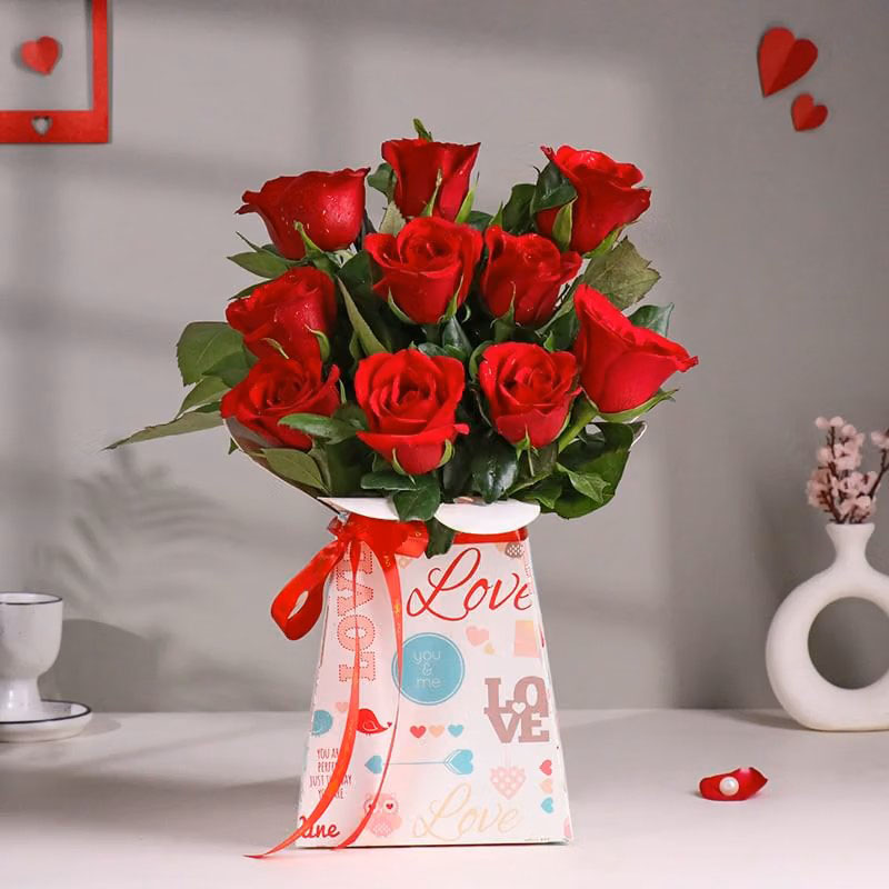 Red Roses Love Box