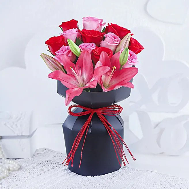 Luxe Rose Lily Black Box