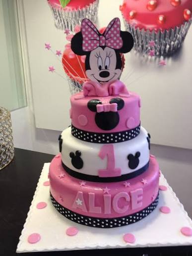 Minnie Mouse 3 Tier Cake 8kg Minnie Mouse 3 Tier Cake 8kg