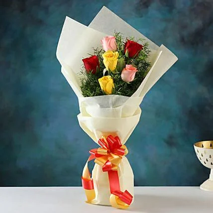6 Mix Roses Bunch 6 Mix Roses Bunch