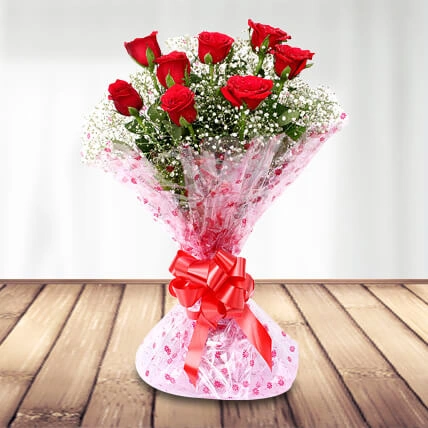 8 red roses