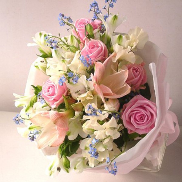 Pink and white bouquet