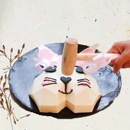 Bunny Pinata Cake_B Bunny Pinata Cake_B