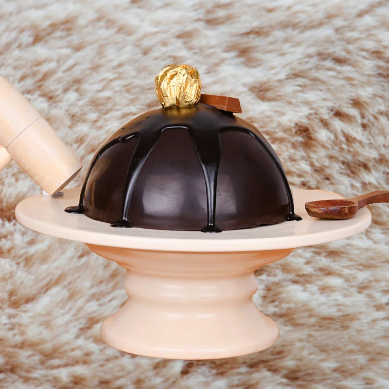 Chocolate Pinata Cake_A Chocolate Pinata Cake_A