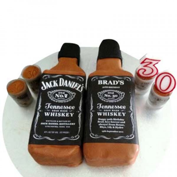 Delicious Jack Daniels Cake 2.5kg