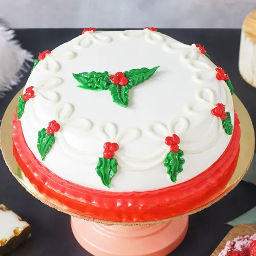 500 gm Xmas Holly Cake