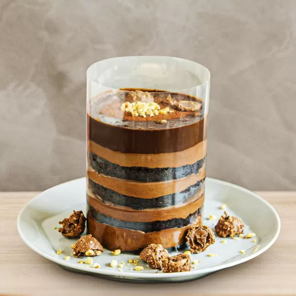 Yummilicious Ferreo Truffle Pull Me Up Cake