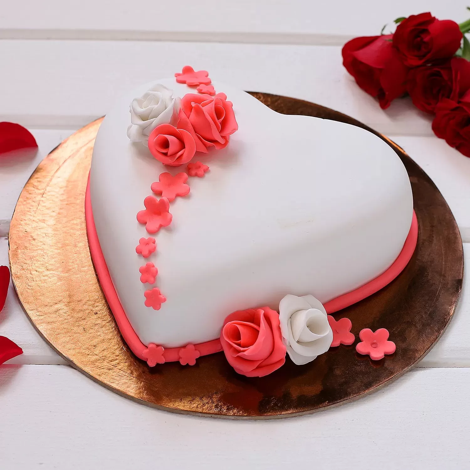 Sweet Love Truffle Fondant Cake- 1 Kg Sweet Love Truffle Fondant Cake- 1 Kg