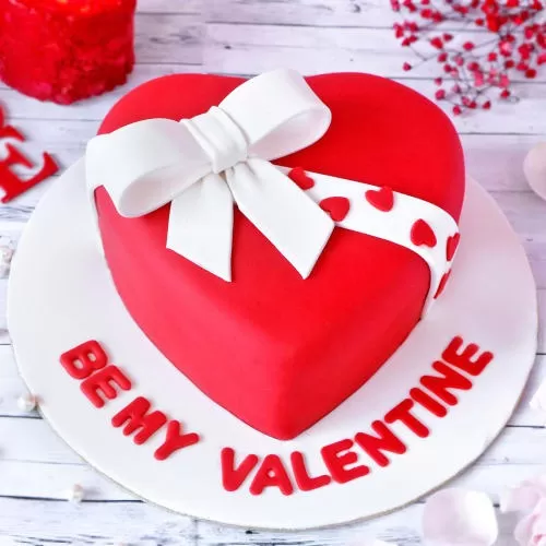Valentine Heart Gift Cake (Eggless) (1Kg) Valentine Heart Gift Cake (Eggless) (1Kg)