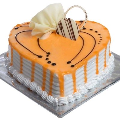 1 kg Heart Shape Butterscotch Cake