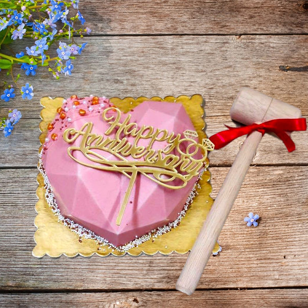 Wow Strawberry Pinata Cake