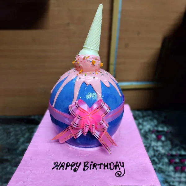 Strawberry Drip Pinata Cake Strawberry Drip Pinata Cake