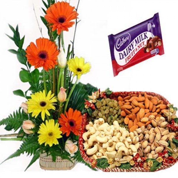 Flowers with Dryfruit and Chocolate Flowers with Dryfruit and Chocolate